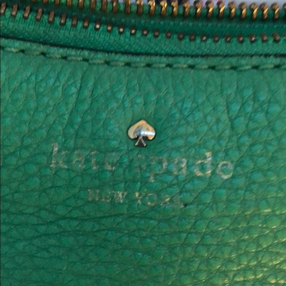 Green Kate Spade cross body purse - Picture 2 of 4